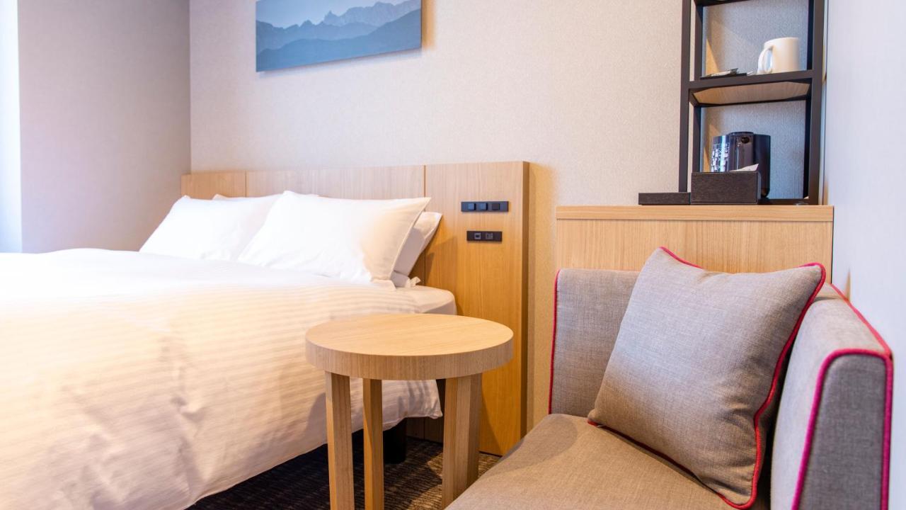Hotel Wing International Hida Takayama Такаяма Екстер'єр фото